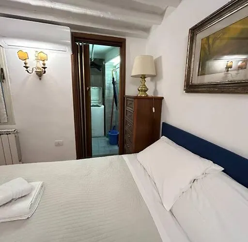 아파트 Riverside Retreat By Florencehospitality Com 피렌체